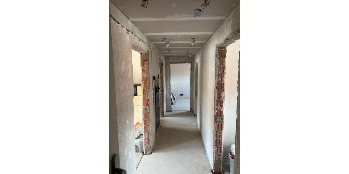 Dachgeschoßwohnung Schorndorf - 3 Zimmer, 66 m&sup2;, 225.000&euro; | Angebot:27230210