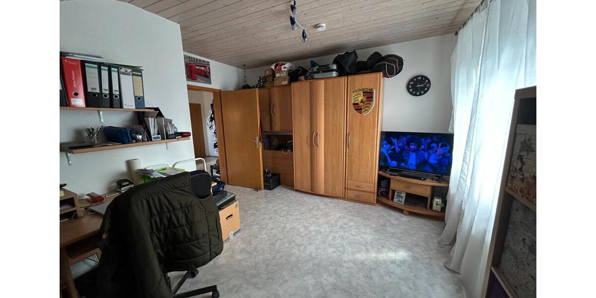Dachgeschoßwohnung Bietigheim-Bissingen Bissingen - 3.5 Zimmer, 95 m&sup2;, 970&euro; | Angebot:27576397