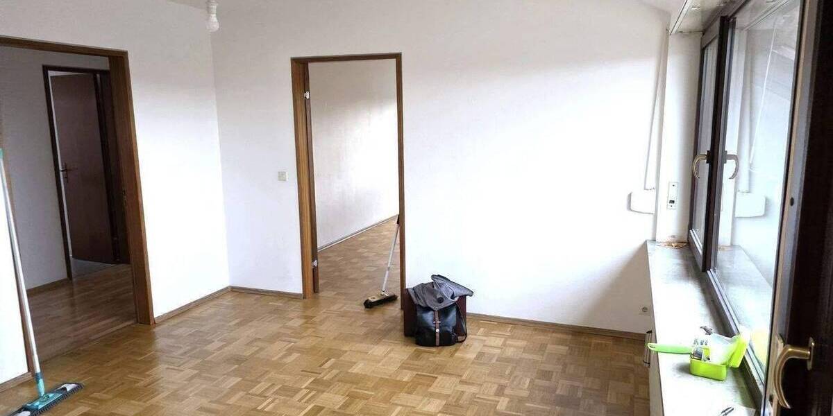 Etagenwohnung Stuttgart Bad Cannstatt - 3 Zimmer, 95 m&sup2;, 318.000&euro; | Angebot:26867183