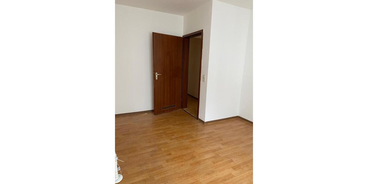 Erdgeschoßwohnung Asperg - 3 Zimmer, 70 m&sup2;, 1.200&euro; | Angebot:25783421