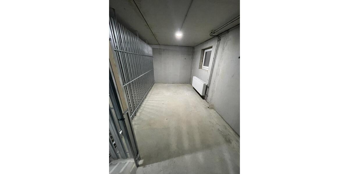 Gewerbeobjekt Esslingen am Neckar Pliensauvorstadt - 100&euro; | Angebot:25371658