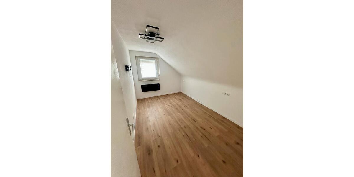Dachgeschoßwohnung Remseck am Neckar - 2 Zimmer, 50 m&sup2;, 800&euro; | Angebot:26448116