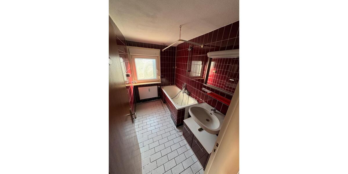 Etagenwohnung Mühlacker - 2 Zimmer, 85 m&sup2;, 950&euro; | Angebot:25178938