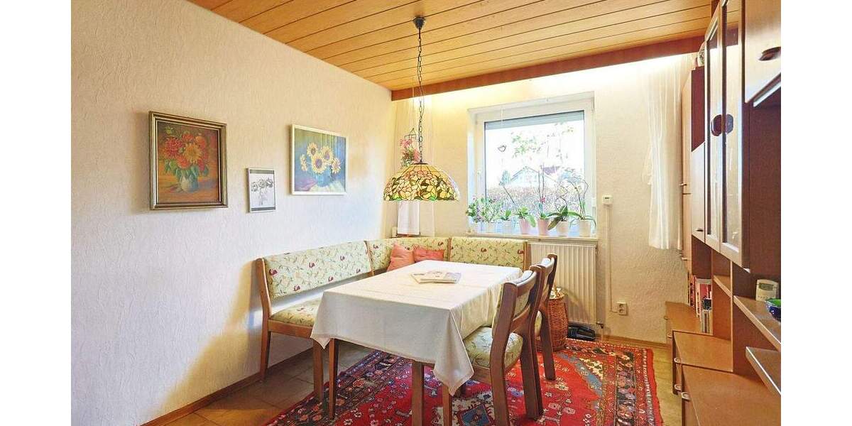 Reihenendhaus Sindelfingen Mitte - 7 Zimmer, 155 m&sup2;, 595.000&euro; | Angebot:25702479