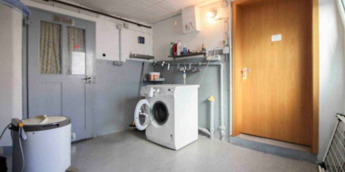 Mehrfamilienhaus, Wohnhaus Stuttgart Heumaden - 9 Zimmer, 154 m&sup2;, 398.000&euro; | Angebot:26037407