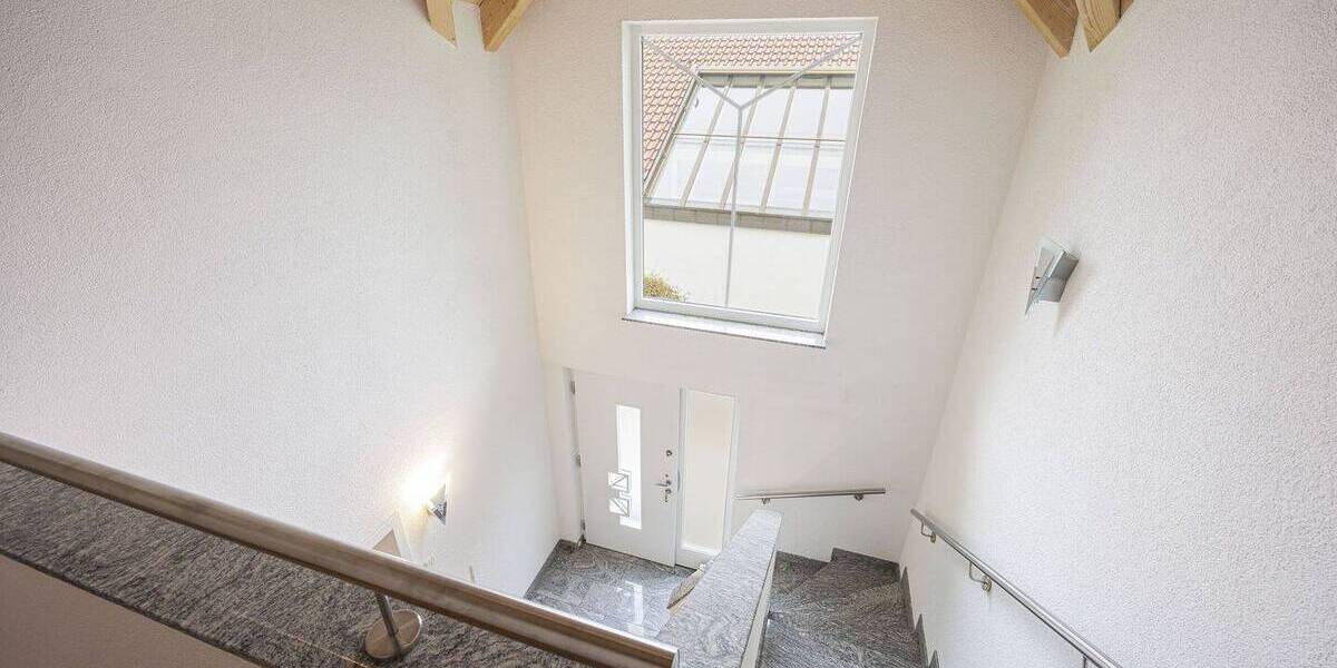 Einfamilienhaus Affalterbach - 6 Zimmer, 245 m&sup2;, 1.090.000&euro; | Angebot:25697997