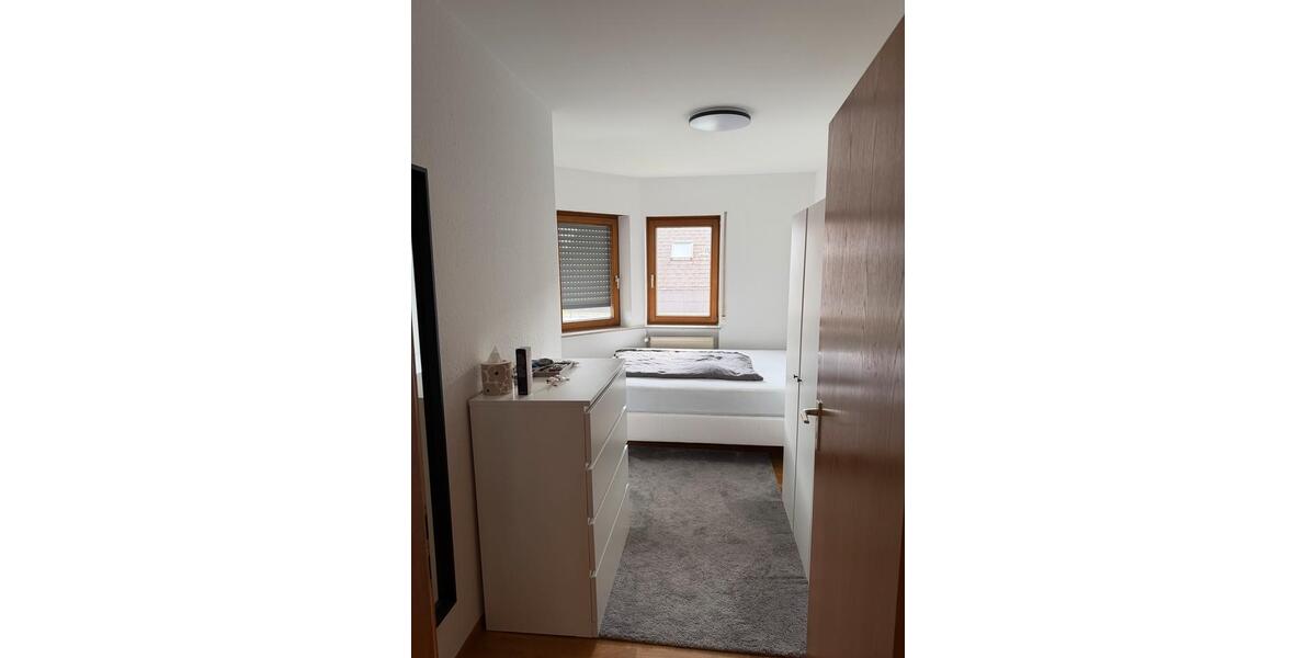 Etagenwohnung Leinfelden-Echterdingen Echterdingen - 3 Zimmer, 89 m&sup2;, 1.550&euro; | Angebot:27545303