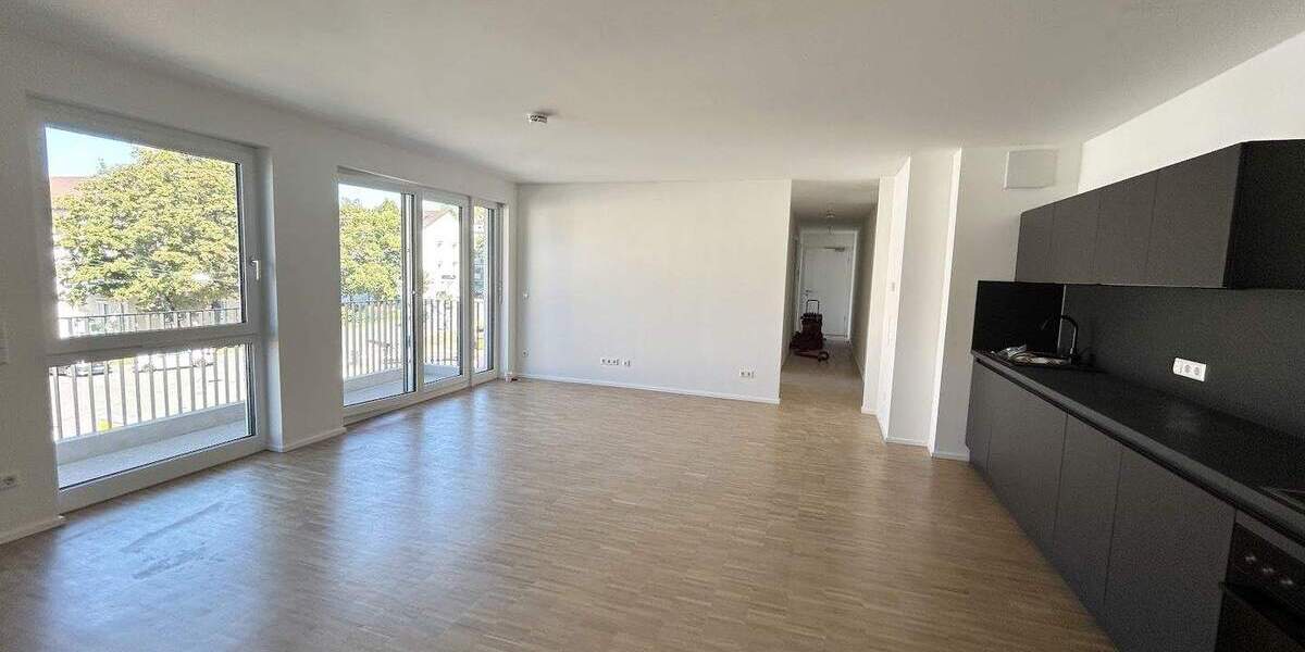 Etagenwohnung Stuttgart Untertürkheim - 3 Zimmer, 90 m&sup2;, 1.490&euro; | Angebot:25665160