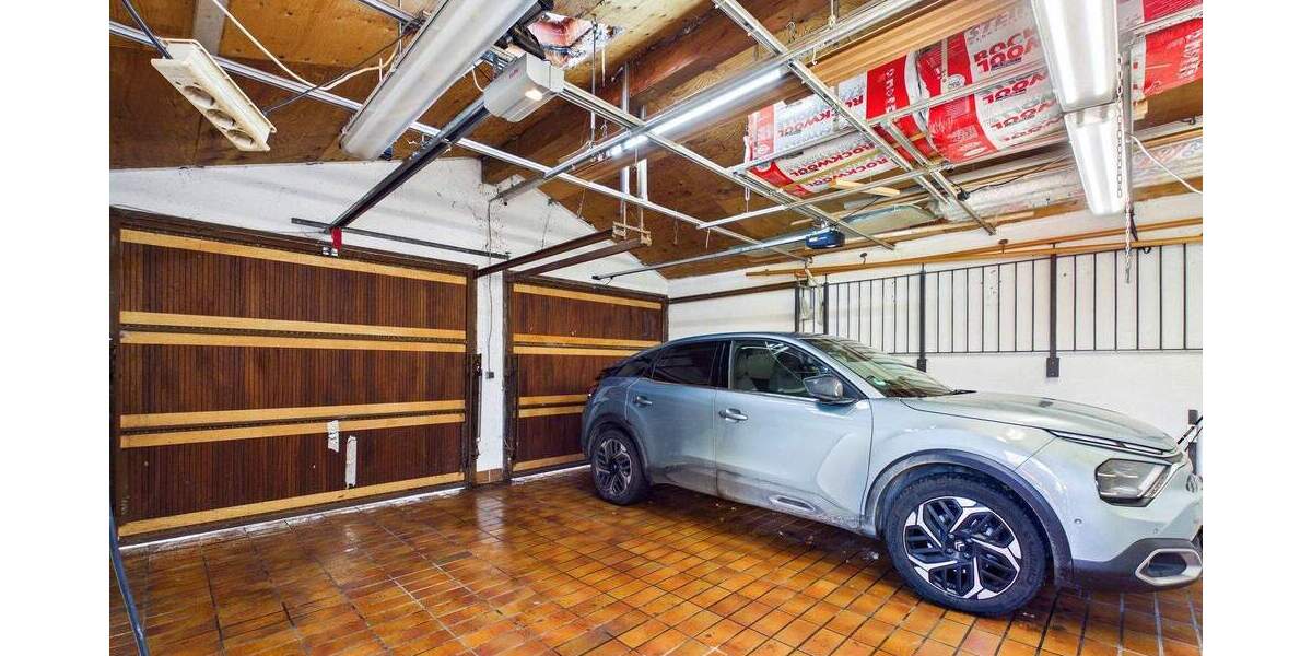 Mehrfamilienhaus, Wohnhaus Ludwigsburg Neckarweihingen - 6 Zimmer, 180 m&sup2;, 698.000&euro; | Angebot:25772242