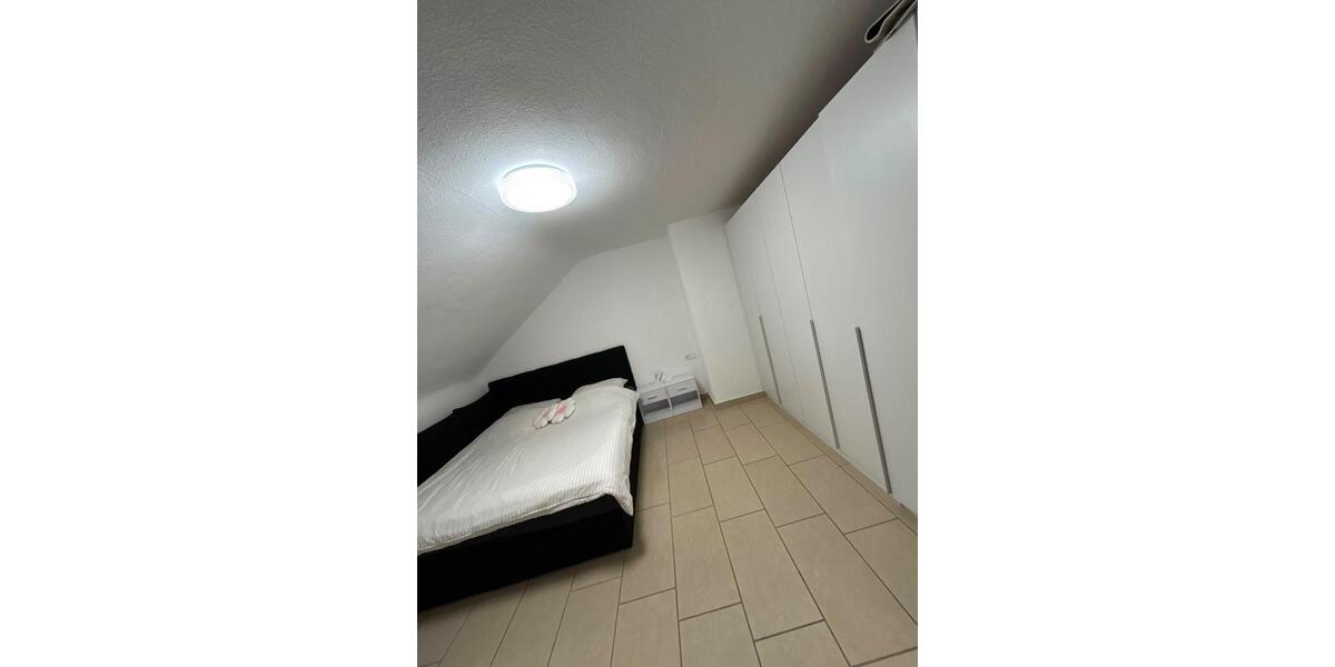 Dachgeschoßwohnung Ludwigsburg Oßweil - 2 Zimmer, 55 m&sup2;, 1.020&euro; | Angebot:27605883