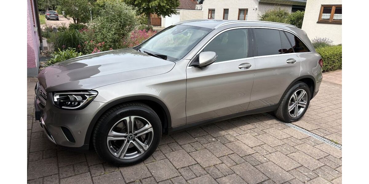 Mercedes-Benz GLC 200 61.000 km 28.900 &euro; Güglingen 74363
