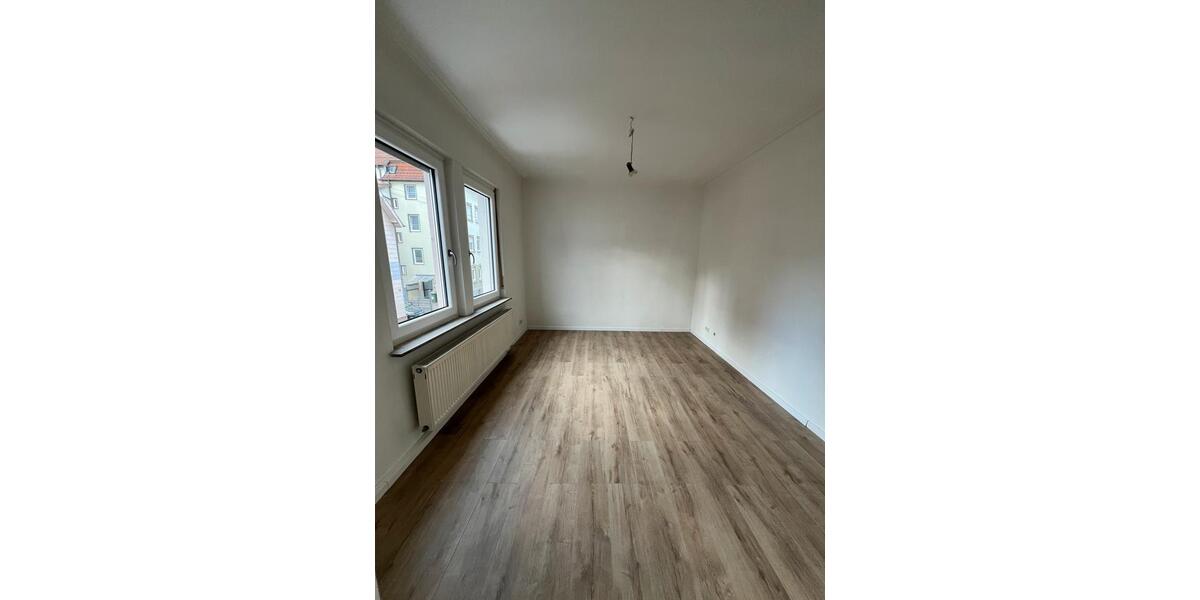 Etagenwohnung Stuttgart Zuffenhausen - 3 Zimmer, 57 m&sup2;, 1.000&euro; | Angebot:25312598
