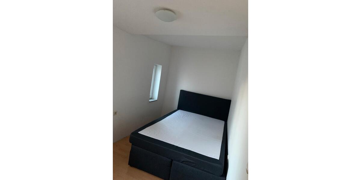 Etagenwohnung Pleidelsheim - 6 Zimmer, 110 m&sup2;, 1.690&euro; | Angebot:24839462