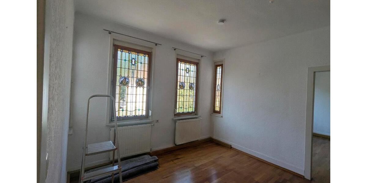 Etagenwohnung Stuttgart Bad Cannstatt - 4 Zimmer, 110 m&sup2;, 1.350&euro; | Angebot:27550019