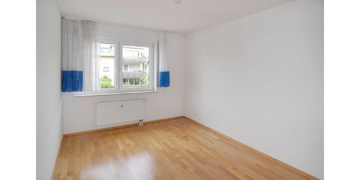 Etagenwohnung Markgröningen - 3.5 Zimmer, 80 m&sup2;, 1.200&euro; | Angebot:26256442