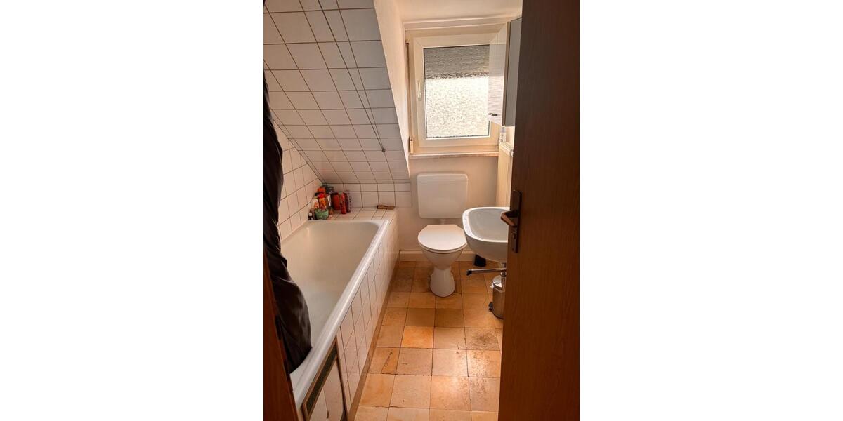 Dachgeschoßwohnung Stuttgart Vaihingen - 3 Zimmer, 47 m&sup2;, 950&euro; | Angebot:26432813