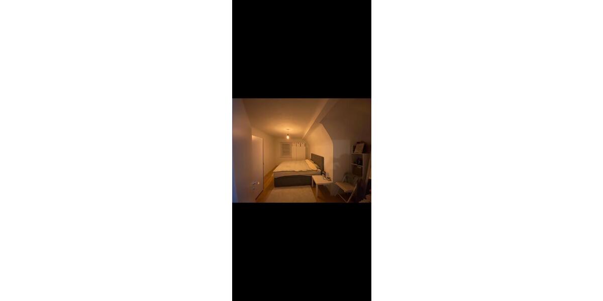Dachgeschoßwohnung Esslingen am Neckar - 3 Zimmer, 67 m&sup2;, 1.050&euro; | Angebot:26337366