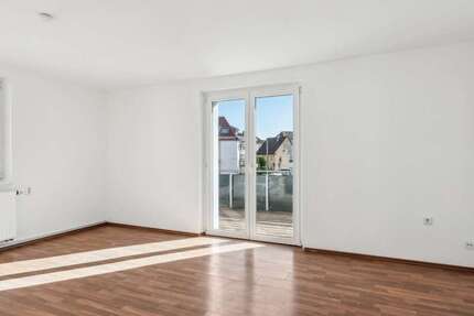 Haus Stuttgart Zuffenhausen - 9 Zimmer, 195 m&sup2;, 880.000&euro; | Angebot:25404549