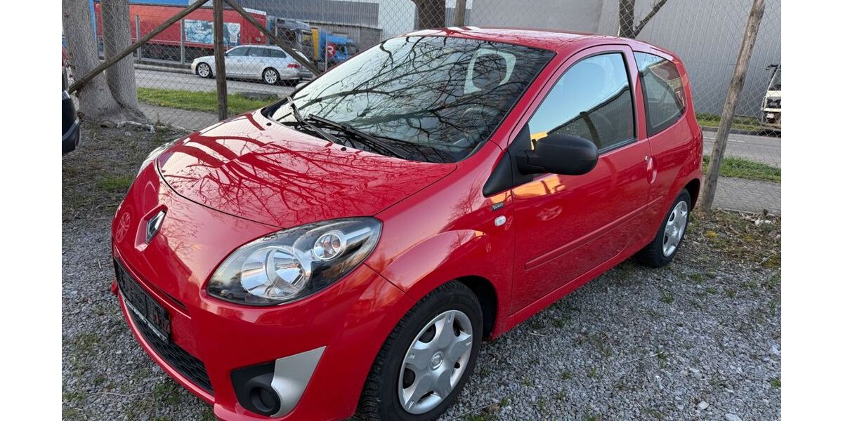 Renault Twingo 127.000 km 2.799 &euro; Fellbach 70736
