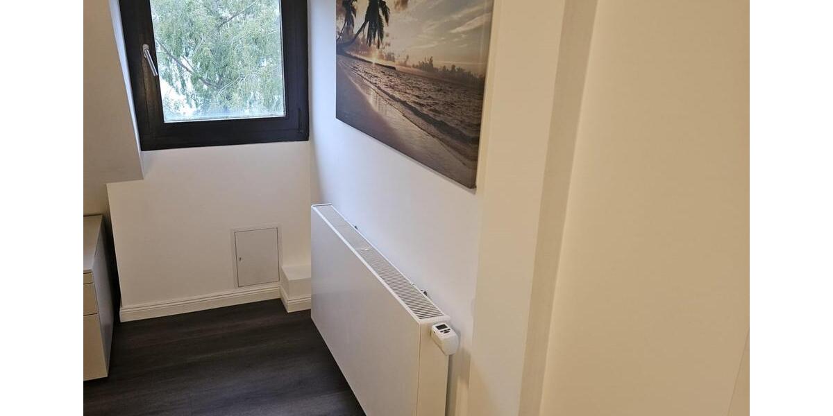 Dachgeschoßwohnung Stuttgart Feuerbach - 3 Zimmer, 65 m&sup2;, 1.200&euro; | Angebot:25547181