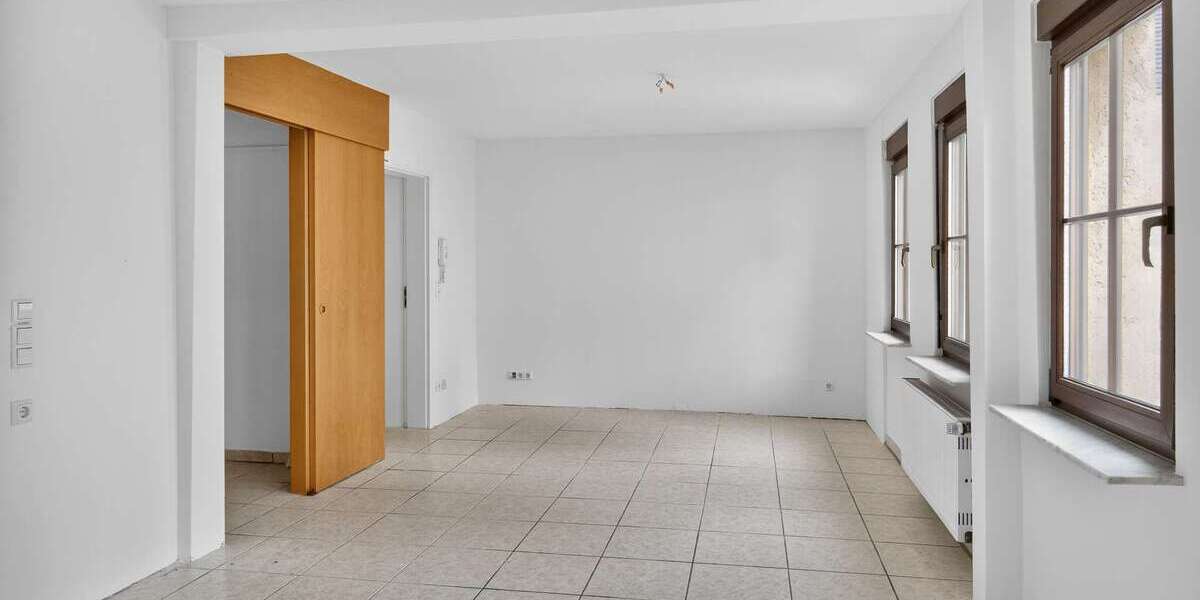 Mehrfamilienhaus in Stuttgart-Zuffenhausen - Mehrfamilienhaus, Wohnhaus Stuttgart Zuffenhausen | Angebot:25201617