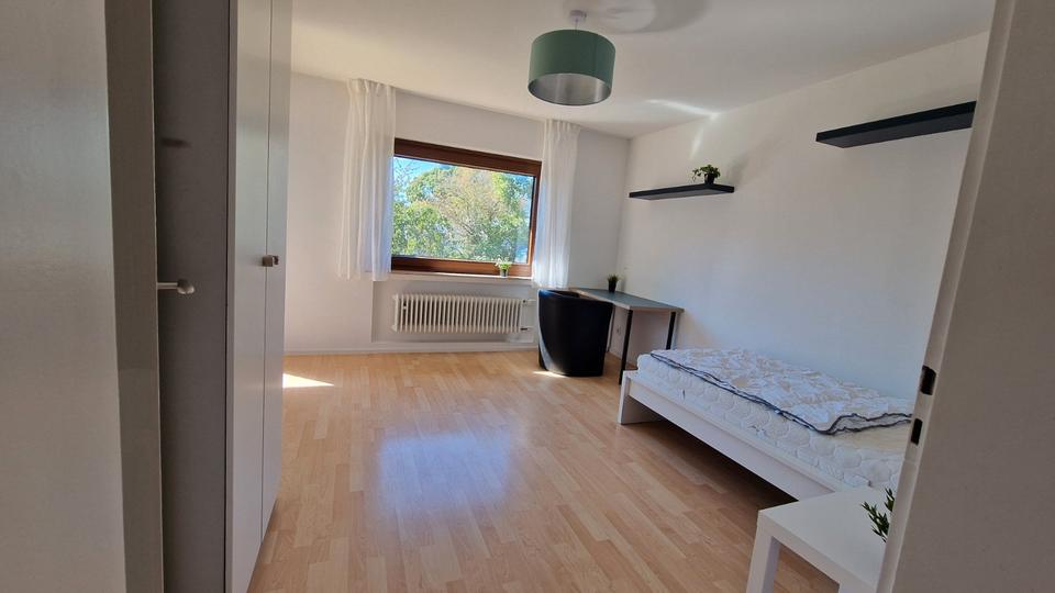 Etagenwohnung Renningen - 1 Zimmer, 14 m&sup2;, 475&euro; | Angebot:27554899