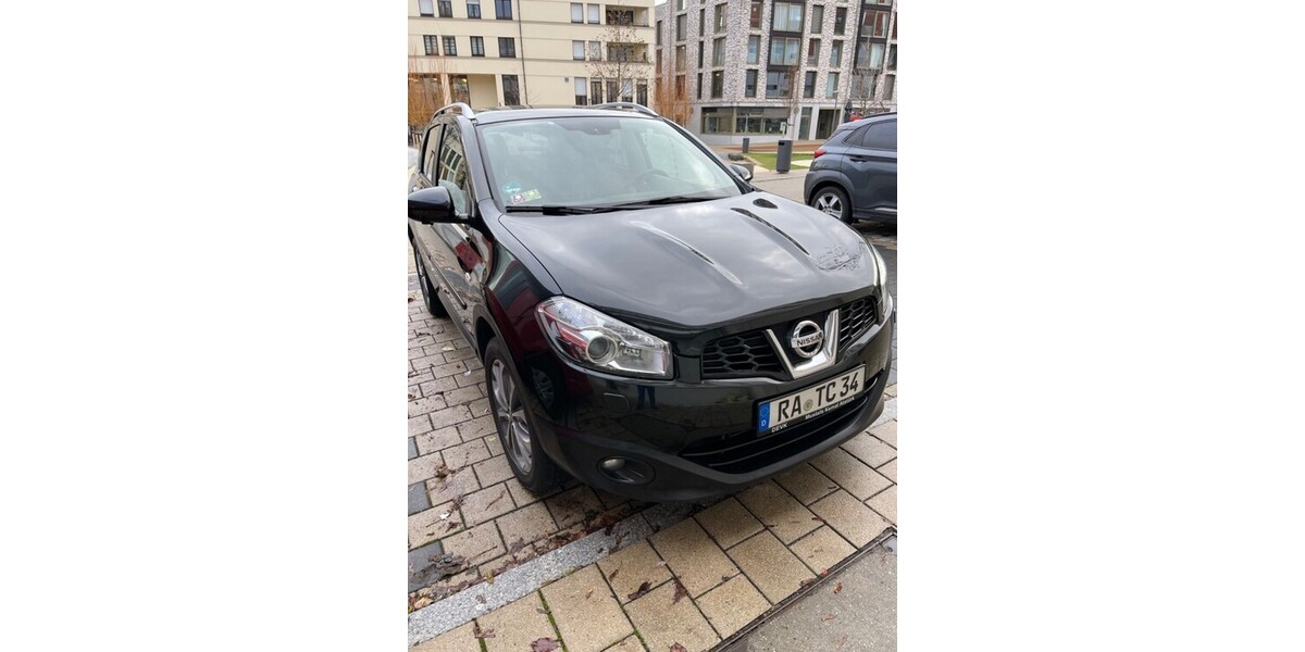 Nissan Qashqai 163.181 km 8.500 &euro; Stuttgart 70173