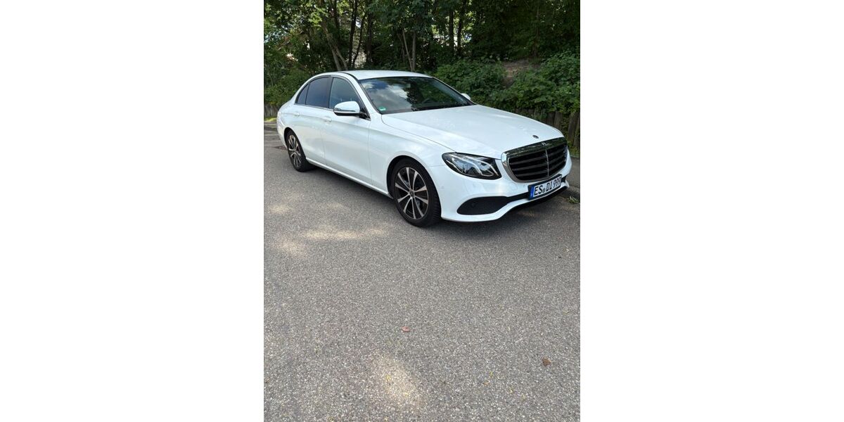 Mercedes-Benz E 220 243.000 km 17.900 &euro; Aichwald 73773
