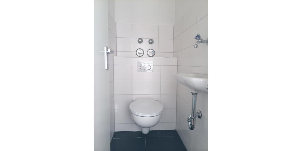 Etagenwohnung Esslingen am Neckar Pliensauvorstadt - 4 Zimmer, 92 m&sup2;, 1.121&euro; | Angebot:25491532