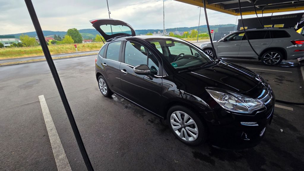 Citroen C3 140.000 km 3.200 &euro; Korb 71404