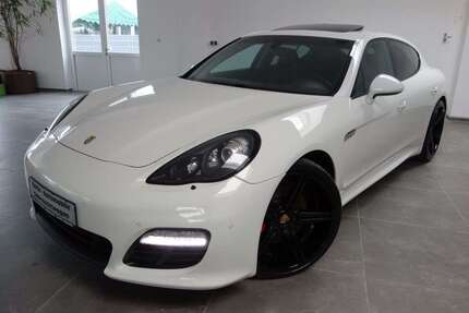 Porsche Panamera 181.000 km 22.999 &euro; Mühlacker 75417