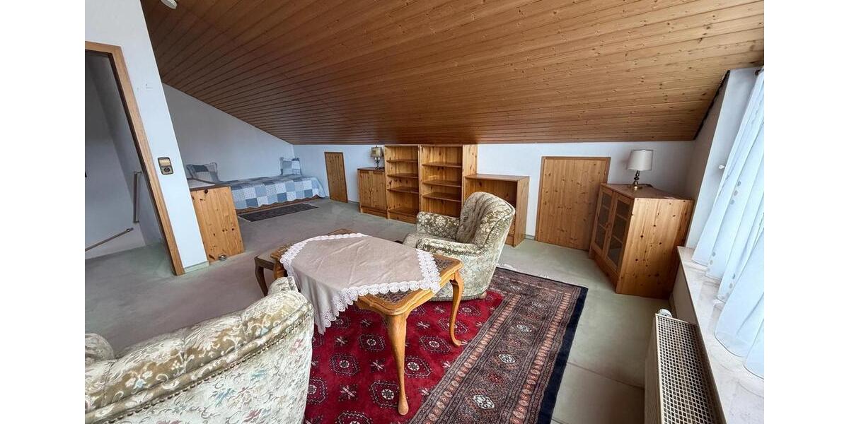 Doppelhaushälfte Sindelfingen Sindelfingen (Stadt) - 6 Zimmer, 240 m&sup2;, 2.650&euro; | Angebot:25975647