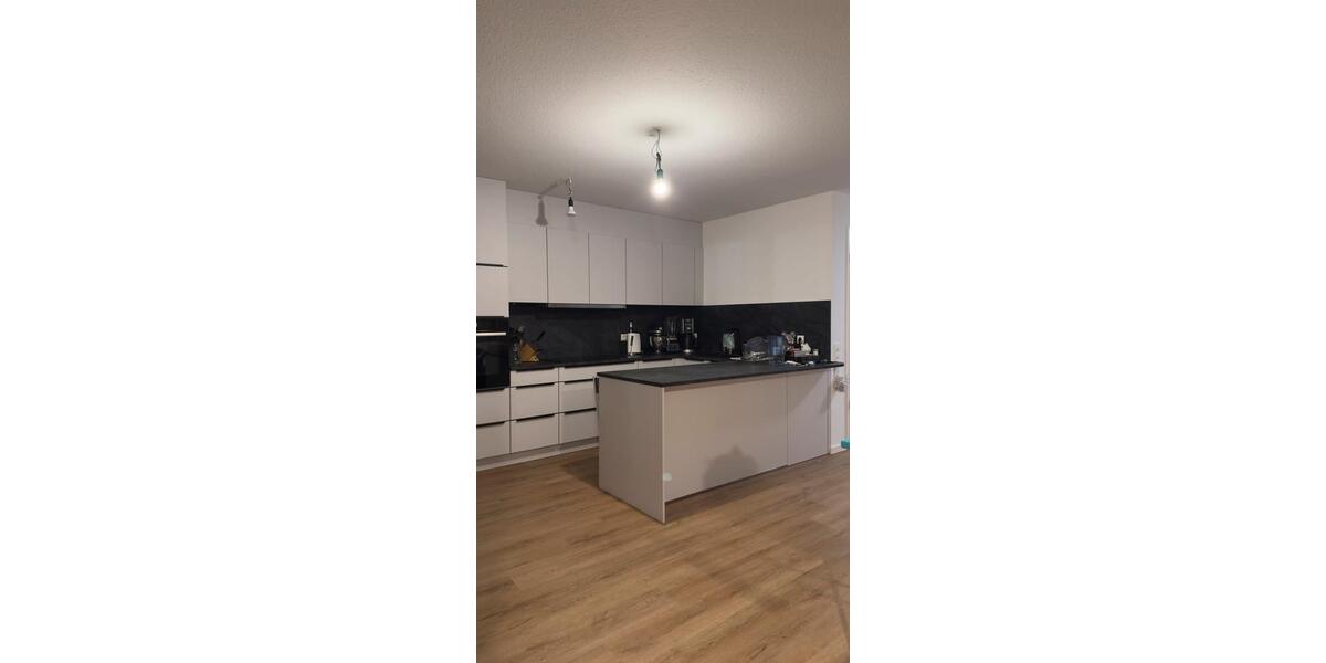 Erdgeschoßwohnung Weinstadt - 1 Zimmer, 63 m&sup2;, 1.200&euro; | Angebot:25987971