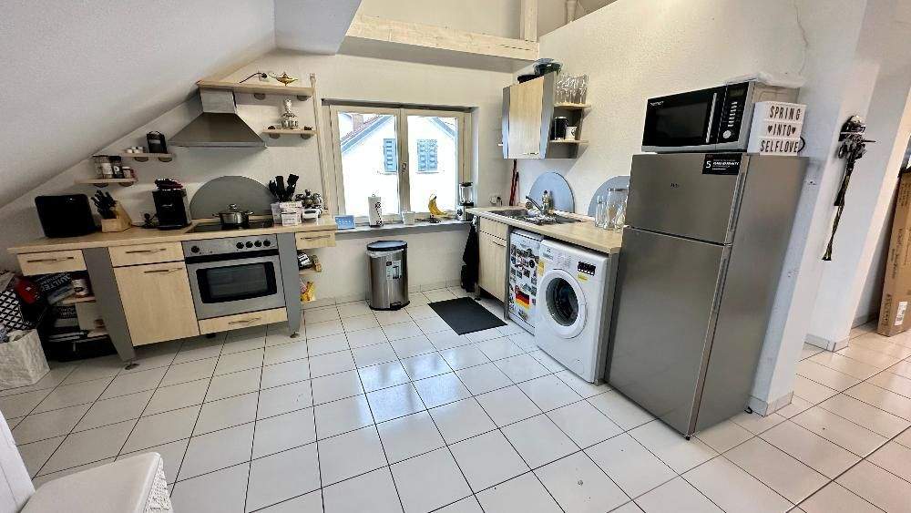 Etagenwohnung Böblingen - 3 Zimmer, 95 m&sup2;, 2.100&euro; | Angebot:25737012
