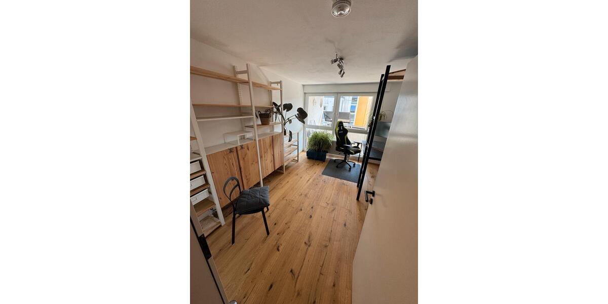 Etagenwohnung Weinstadt - 3 Zimmer, 82 m&sup2;, 1.540&euro; | Angebot:27541916