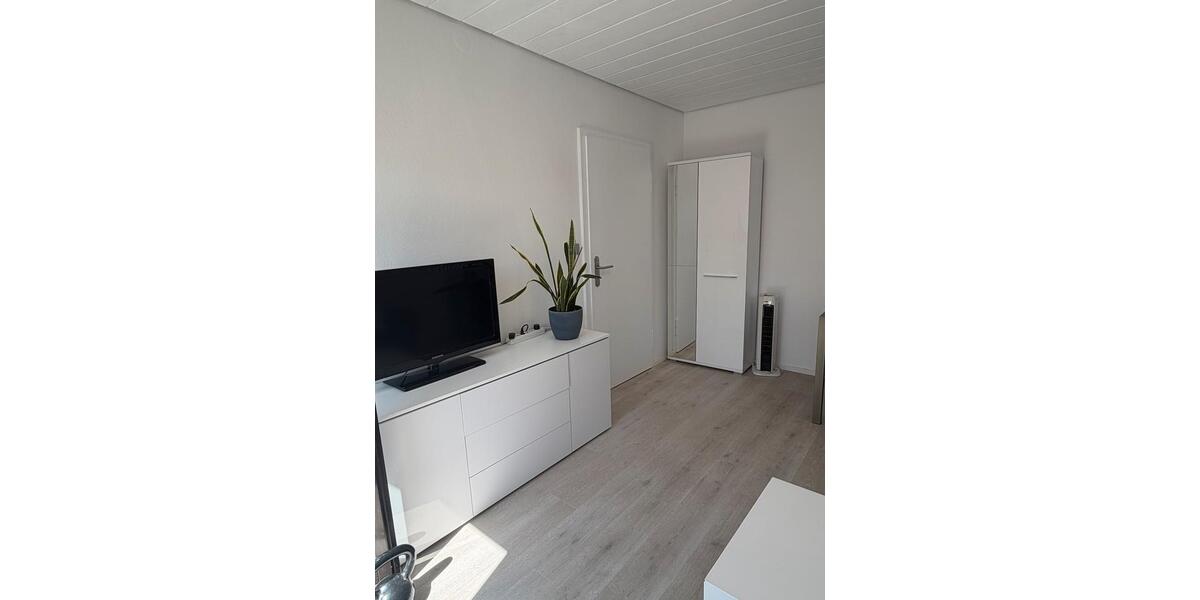 Dachgeschoßwohnung Leinfelden-Echterdingen Echterdingen - 5 Zimmer, 77 m&sup2;, 1.590&euro; | Angebot:27545344