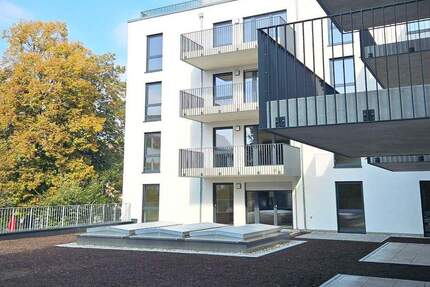 Wohnung Stuttgart Untertürkheim - 3 Zimmer, 80 m&sup2;, 1.440&euro; | Angebot:25769469