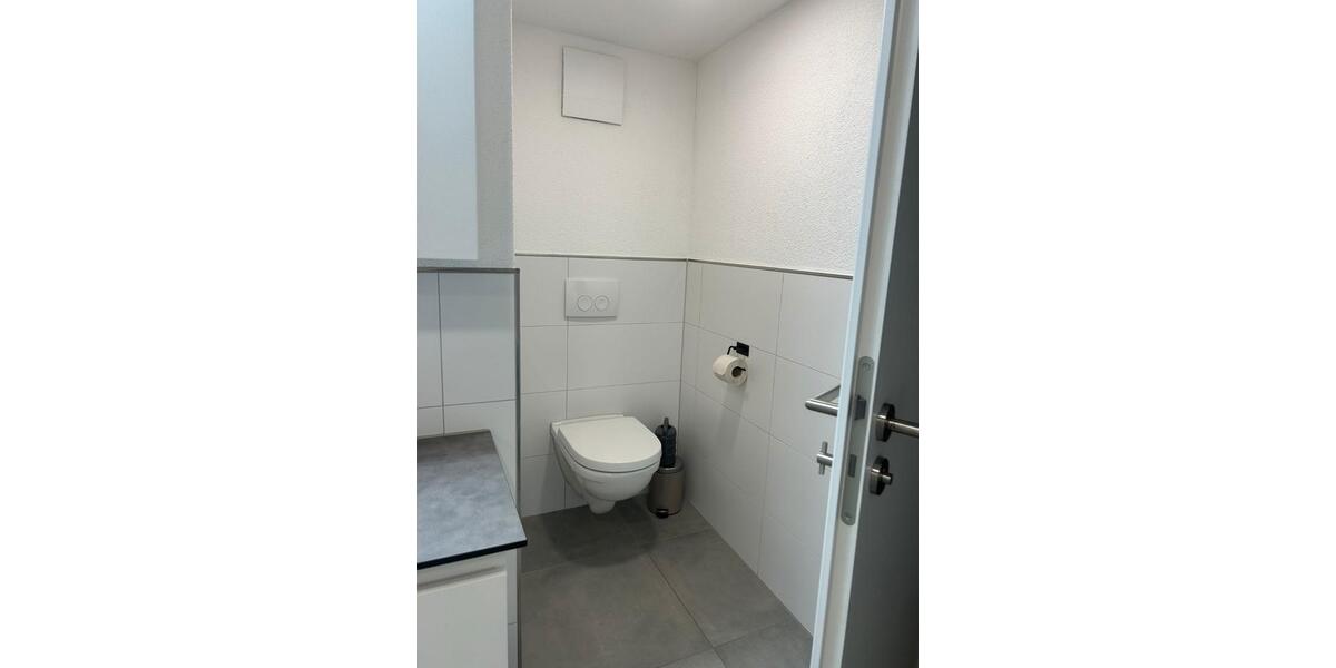 Etagenwohnung Brackenheim - 6 Zimmer, 140 m&sup2;, 1.450&euro; | Angebot:27564674