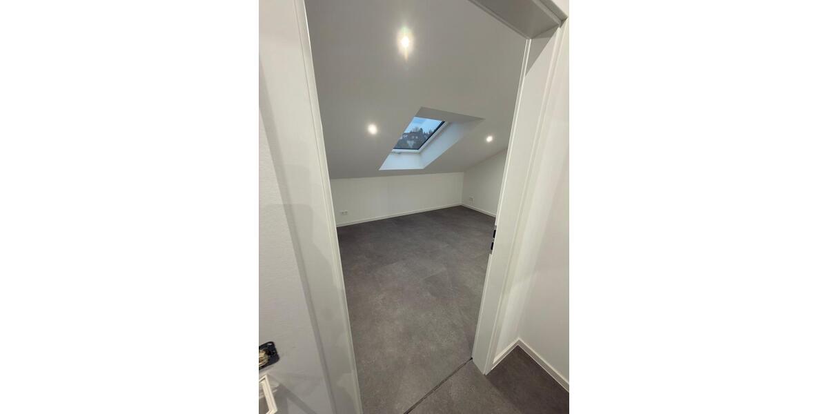 Dachgeschoßwohnung Beilstein - 4.5 Zimmer, 125 m&sup2;, 1.300&euro; | Angebot:25062017