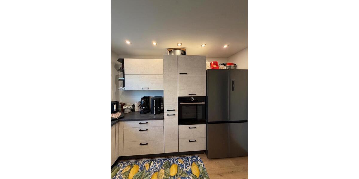 Etagenwohnung Böblingen - 4 Zimmer, 100 m&sup2;, 2.200&euro; | Angebot:25989325