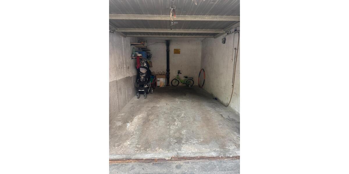 Etagenwohnung Leonberg - 4 Zimmer, 80 m&sup2;, 1.200&euro; | Angebot:25753186