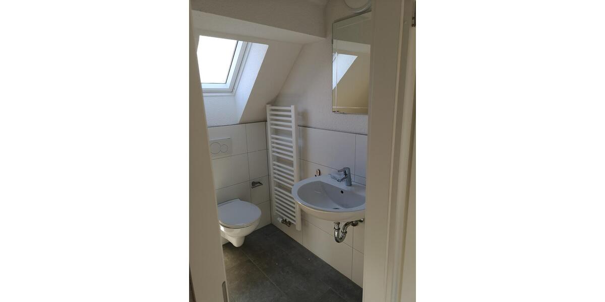 Dachgeschoßwohnung Waiblingen Beinstein - 2 Zimmer, 41 m&sup2;, 815&euro; | Angebot:26204034