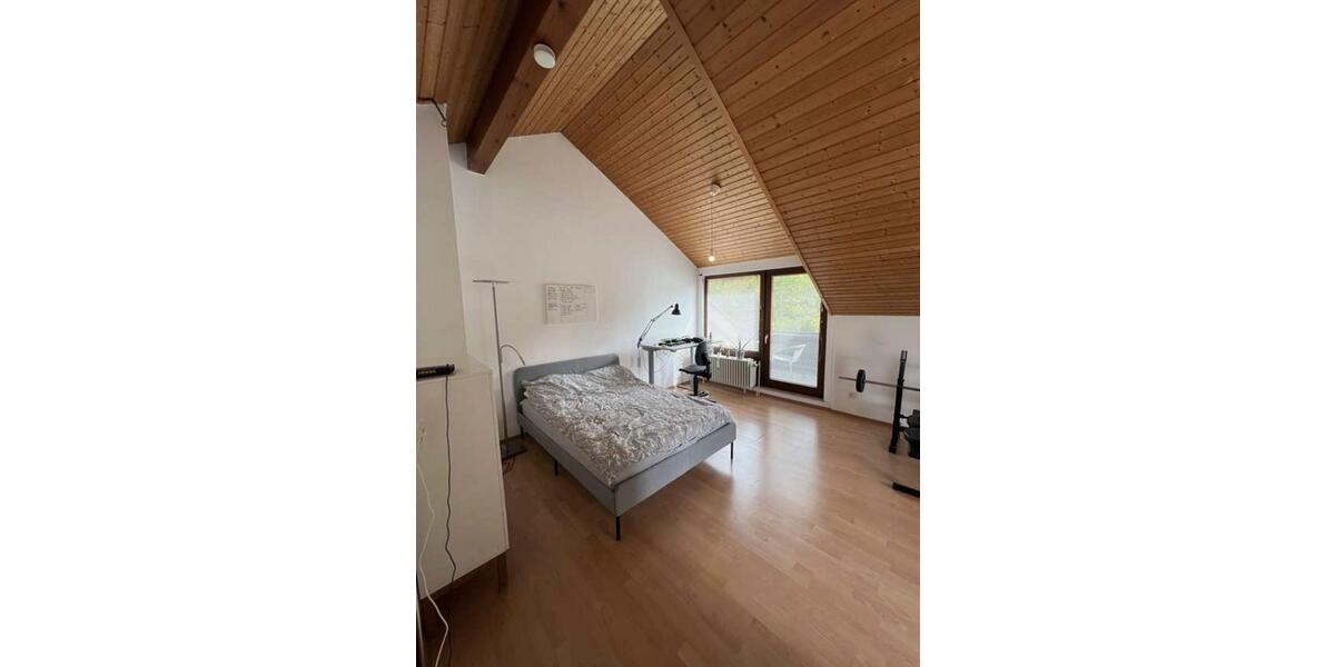 Dachgeschoßwohnung Stuttgart Stuttgart-Mitte - 1.5 Zimmer, 34 m&sup2;, 750&euro; | Angebot:25590305