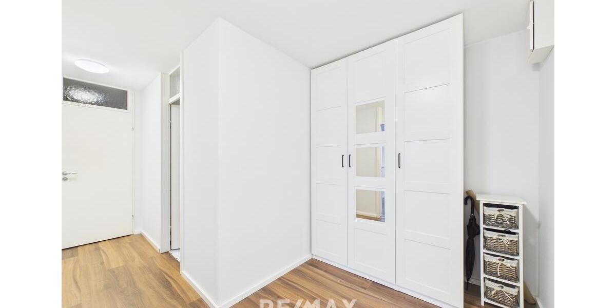 Etagenwohnung Sindelfingen Eichholz - 3 Zimmer, 86 m&sup2;, 1.300&euro; | Angebot:25812803