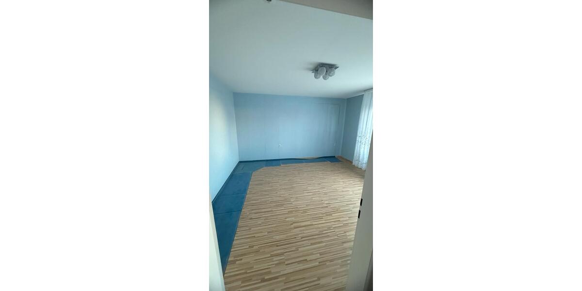 Etagenwohnung Ditzingen - 4 Zimmer, 83 m&sup2;, 265.000&euro; | Angebot:26600649