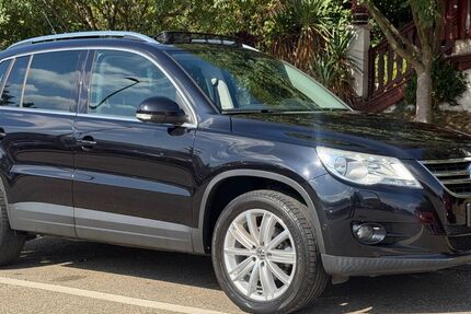 VW Tiguan 129.000 km 8.900 &euro; Fellbach 70736