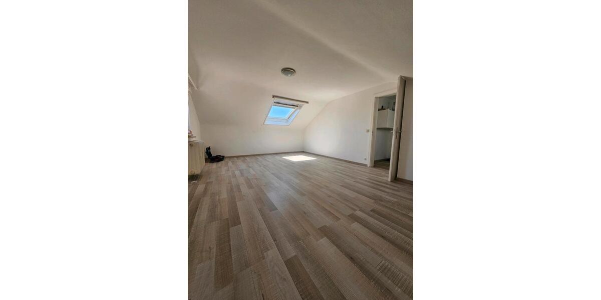 Dachgeschoßwohnung Waiblingen - 2 Zimmer, 47 m&sup2;, 900&euro; | Angebot:27591574