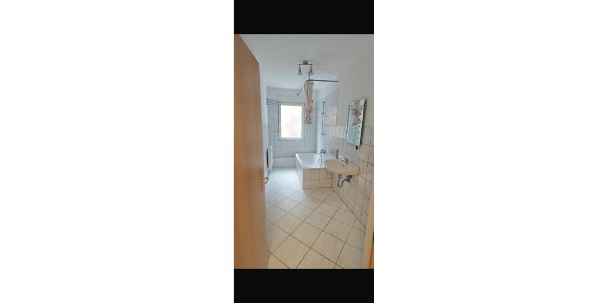 Etagenwohnung Stuttgart Stuttgart-Süd - 3 Zimmer, 80 m&sup2;, 650&euro; | Angebot:25394836