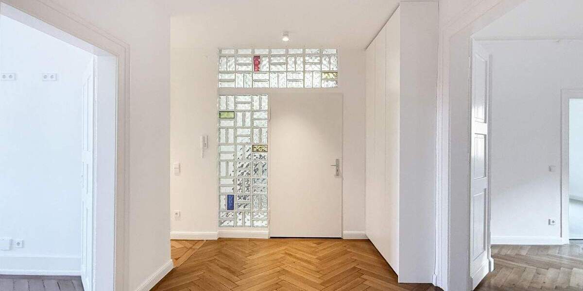 Etagenwohnung Stuttgart West - 5 Zimmer, 140 m&sup2;, 2.450&euro; | Angebot:25837745