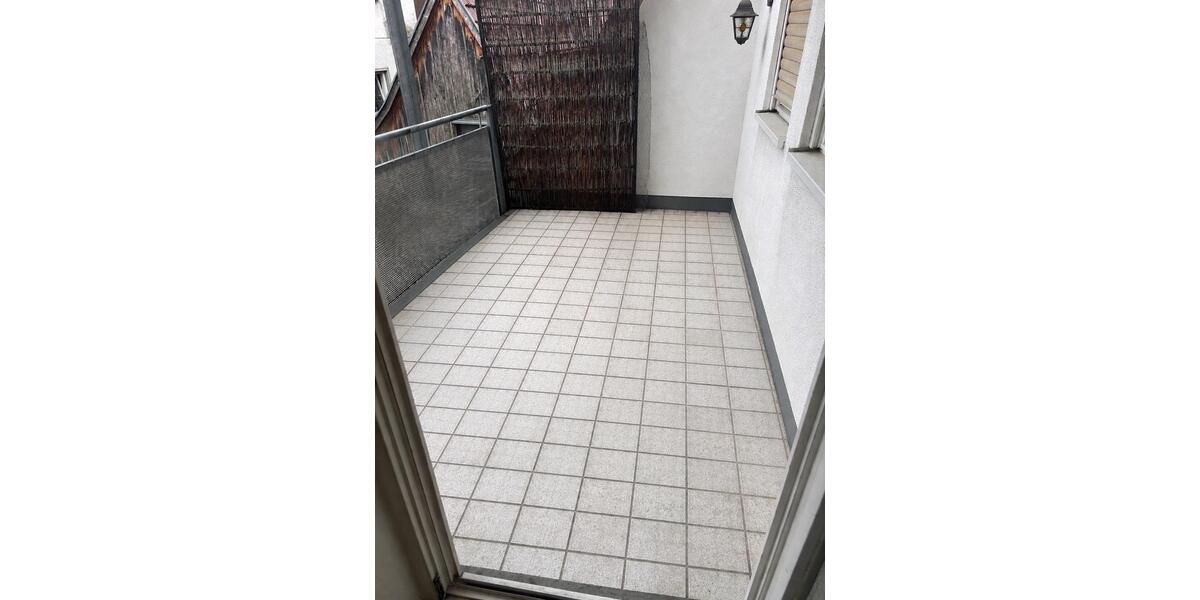 Etagenwohnung Esslingen am Neckar - 2 Zimmer, 60 m&sup2;, 900&euro; | Angebot:27543992